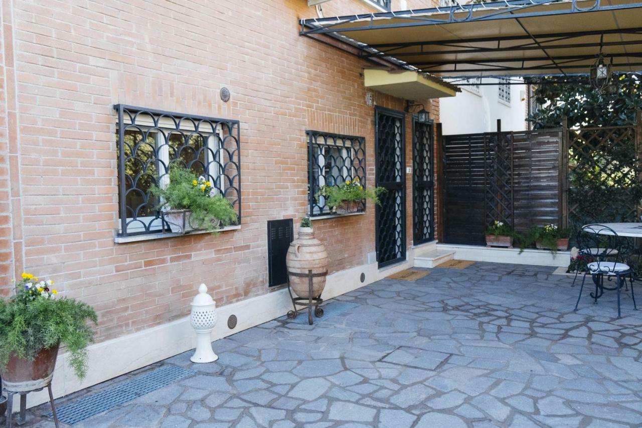 B&B Fontanelle Romane ภายนอก รูปภาพ