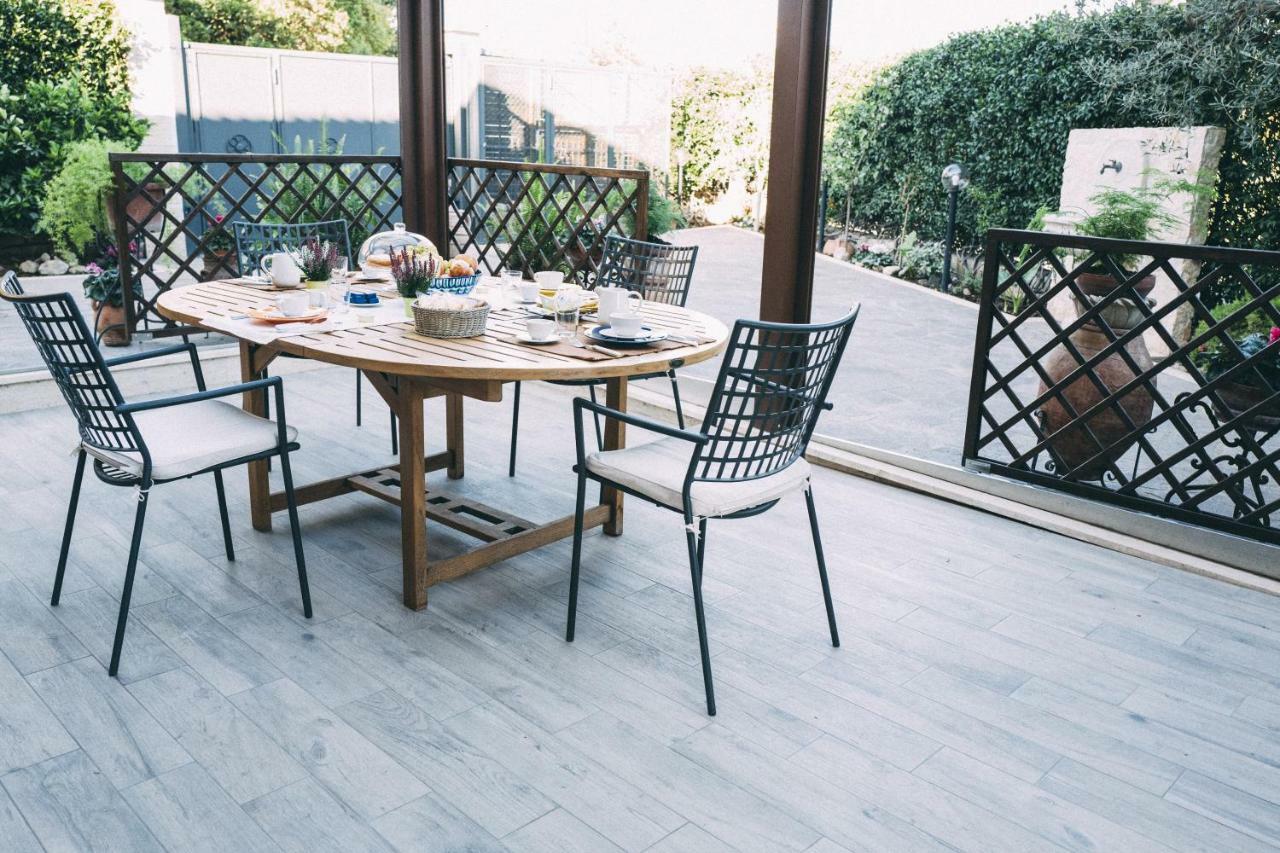 B&B Fontanelle Romane ภายนอก รูปภาพ